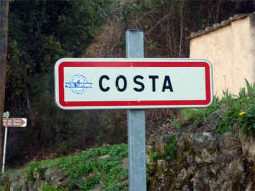 entrée du village de Costa